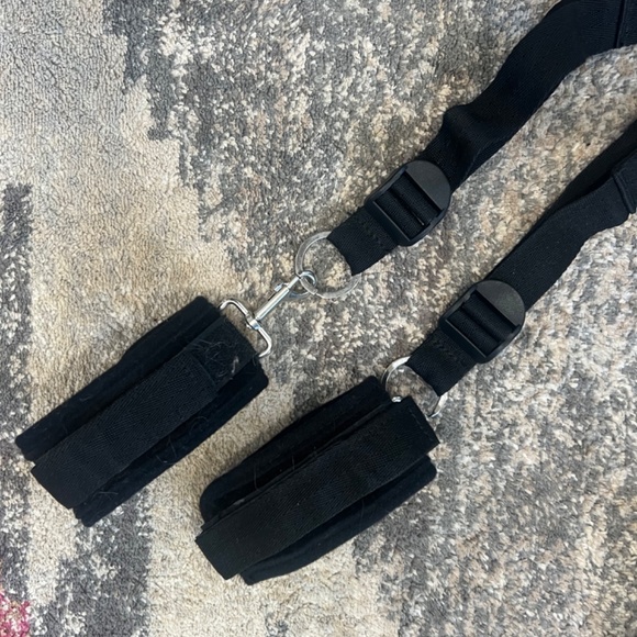 Bondage Restraint Cuffs - Picture 3 of 3